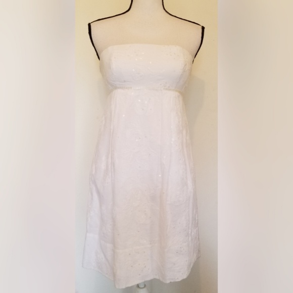 BCBGMaxAzria Dresses & Skirts - BCBGMaxAzria White Dress Strapless Sequins Floral